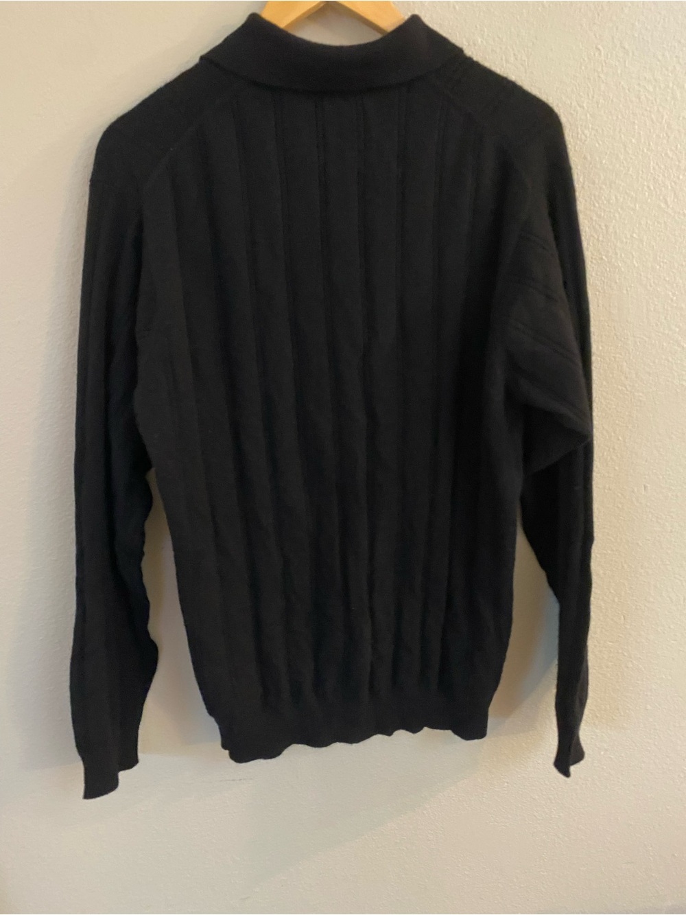 Vintage Eddie Bauer 100% Cashmere Knit Polo Sweater Black - Picture 3 of 3